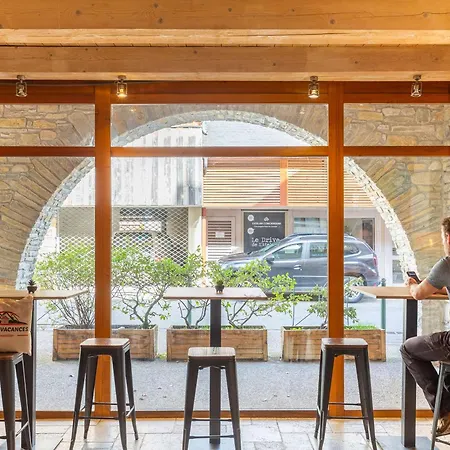 Avec Piscine, Sauna Et Wifi - Fr-1-296-298